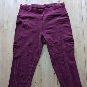 Oiselle - Pocket Jogger Capri - Maroon - Size 8